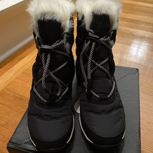 LIKE NEW SOREL KIDS WINTER BOOTS